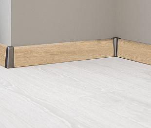 Плинтус Krontex Residence Дуб Макро бежевый